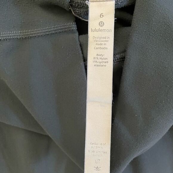 LULULEMON Capri leggings Dark Gray Size 6 - Picture 5 of 5